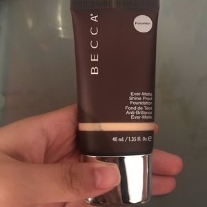 BECCA Ever Matte
